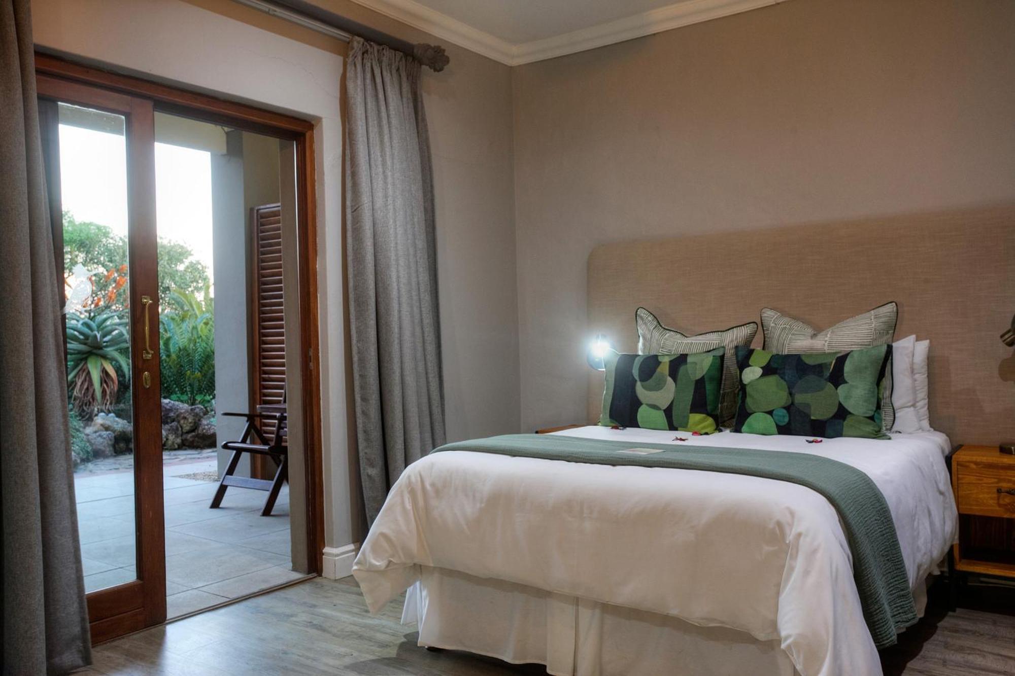 Paterson Addo Elephant Safari Lodge - Bellevue Forest Reserve מראה חיצוני תמונה